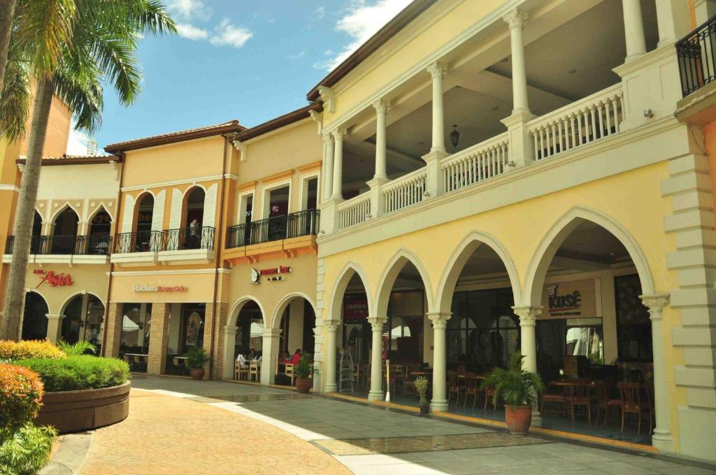 The Fort Budget Hotel- Bonifacio Global City San Pedro Makati Exterior foto