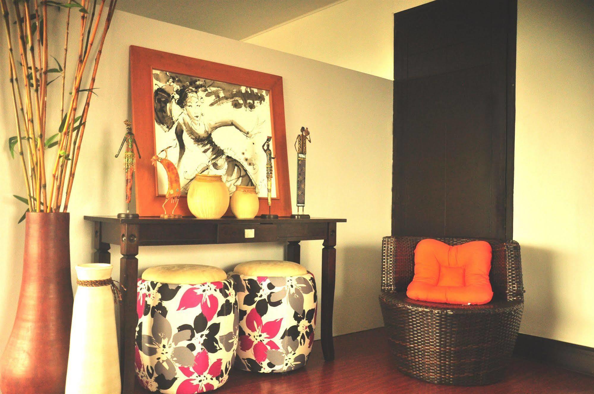 The Fort Budget Hotel- Bonifacio Global City San Pedro Makati Exterior foto